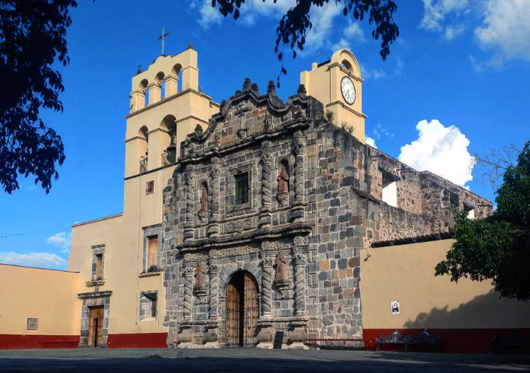 Templo y plaza principal de Amacueca, Jalisco